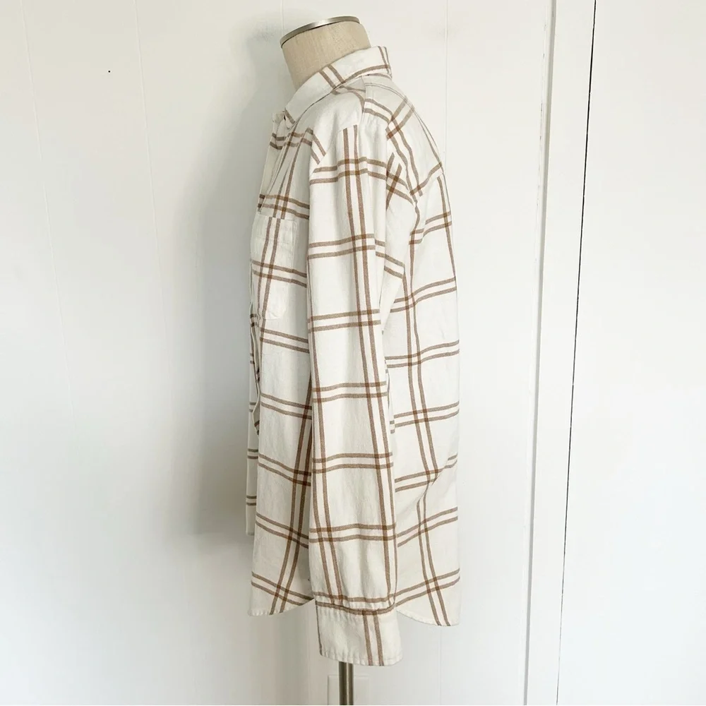 J. Crew Women’s Plaid flannel shirt-jacket with‎ Pockets Size Medium Ivory Camel